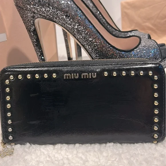 Miu Miu Bkack Wallet & Miu Miu Silver/Black Glitter Heels , DustBag ,Box & Nails - Picture 3 of 16